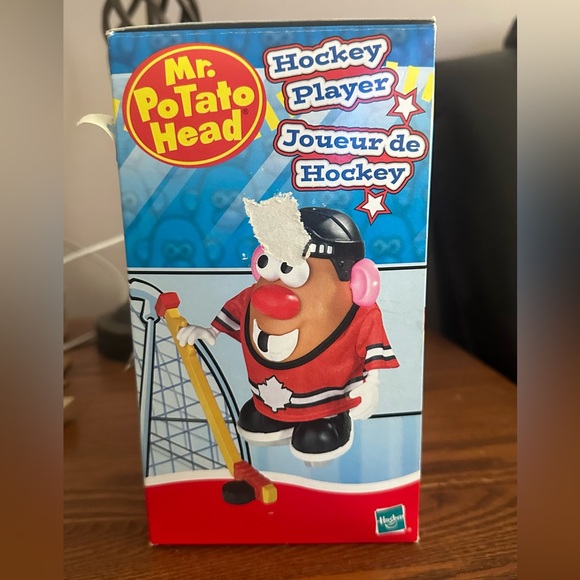 RARE 2002 Hasbro Playskool Mr. Potato Head Canadian Hockey Player - Picture 2 of 6
